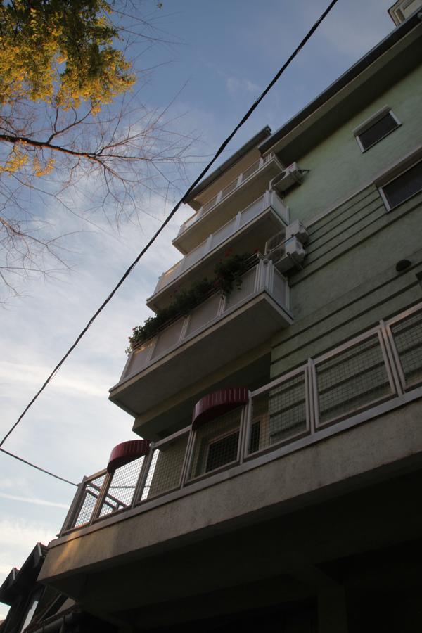 Momo's studio apartment Subotica Exterior foto